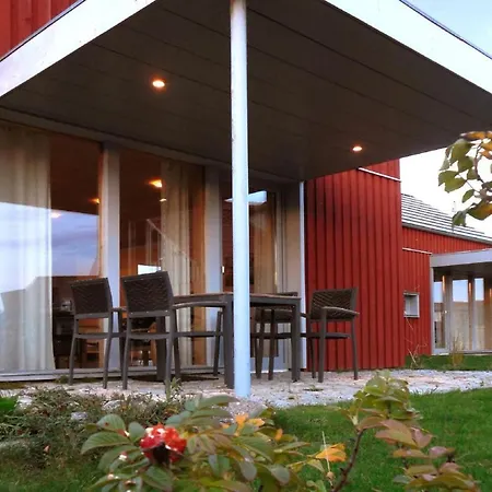 Isi By Interhome